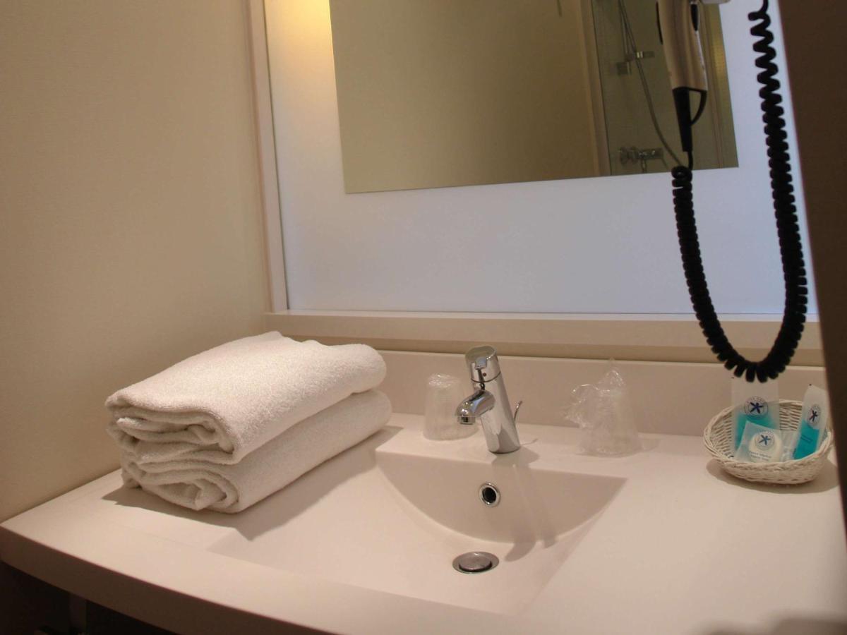 Готель Ibis Styles Шинон Екстер'єр фото